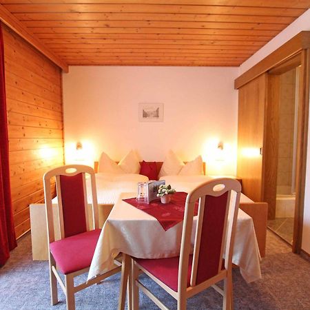 Pension Delacher Ried im Oberinntal Exterior photo