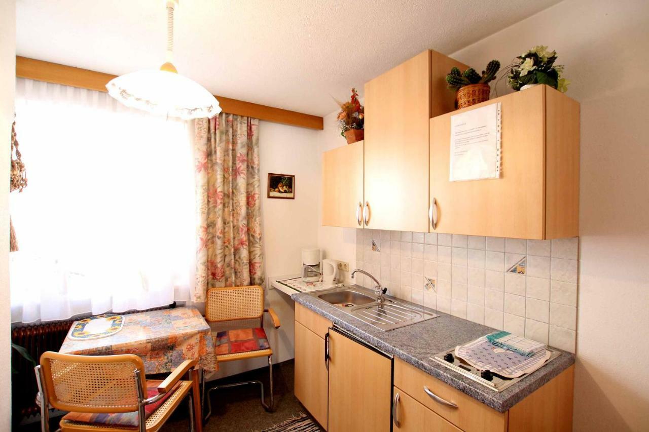 Pension Delacher Ried im Oberinntal Exterior photo
